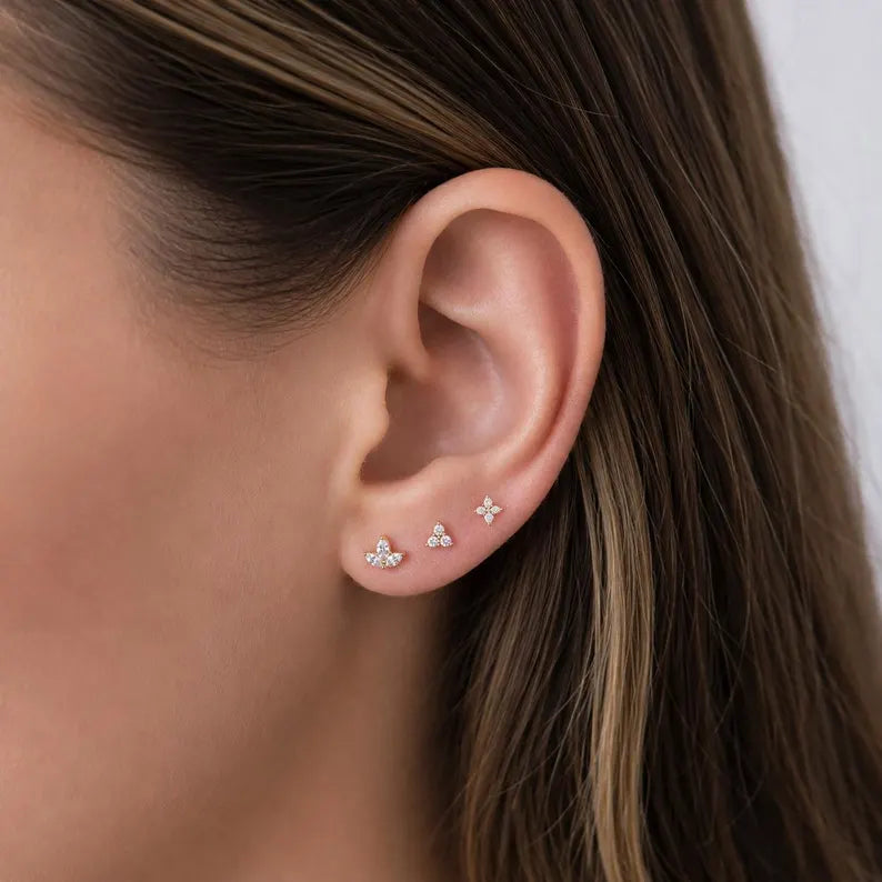 Leaf Flat Backed Stud