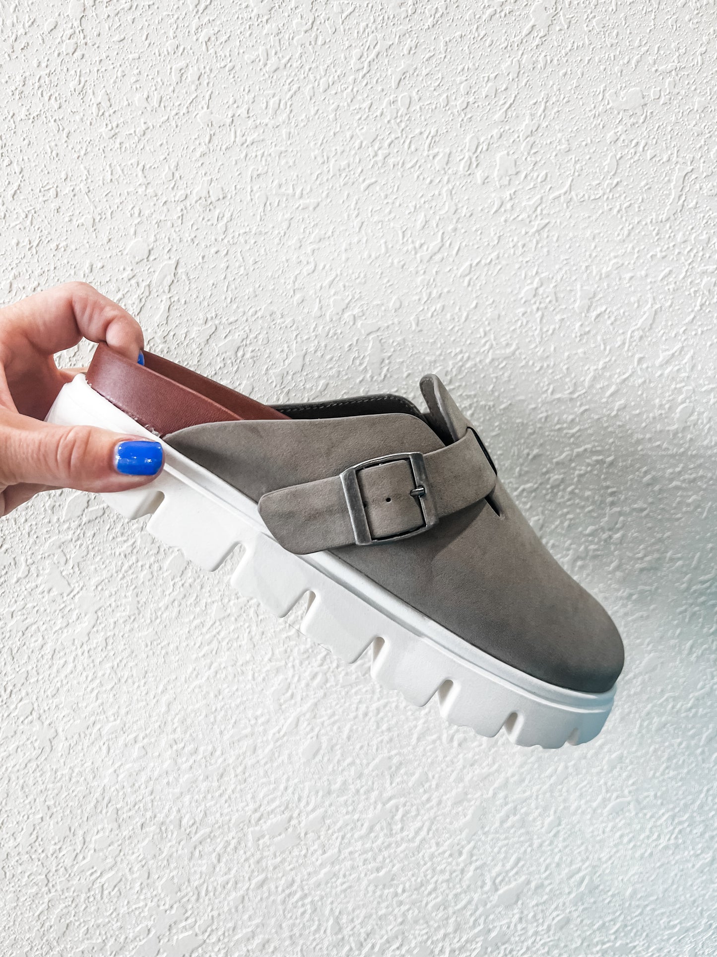 Mia Geneva Clog