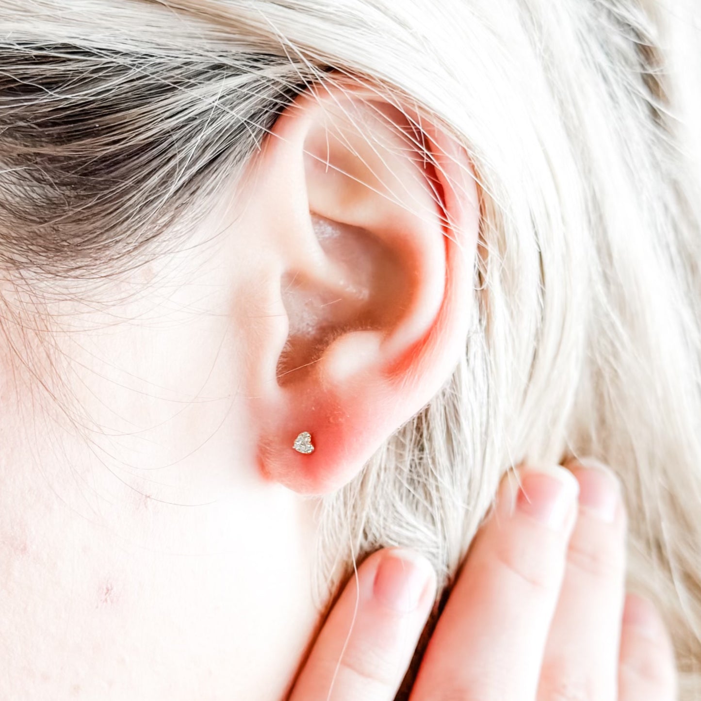 Louis Mini Cz Heart Stud