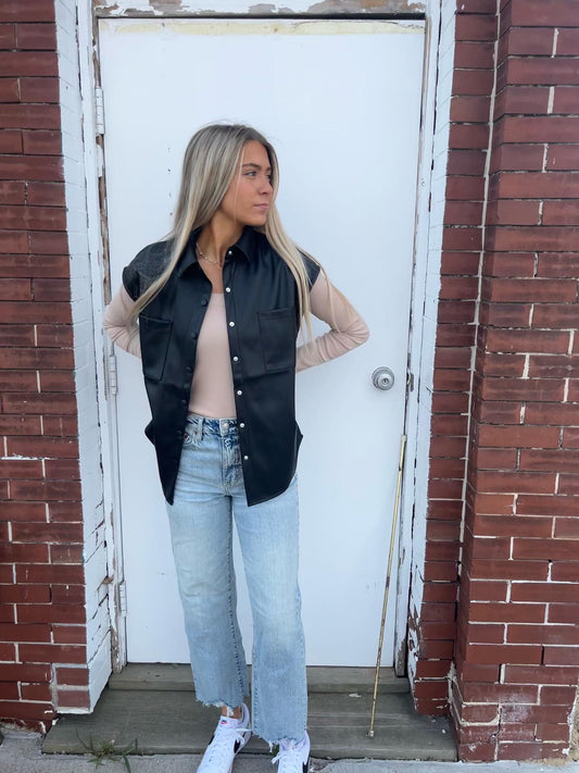 Faux Sleeveless Bottondown