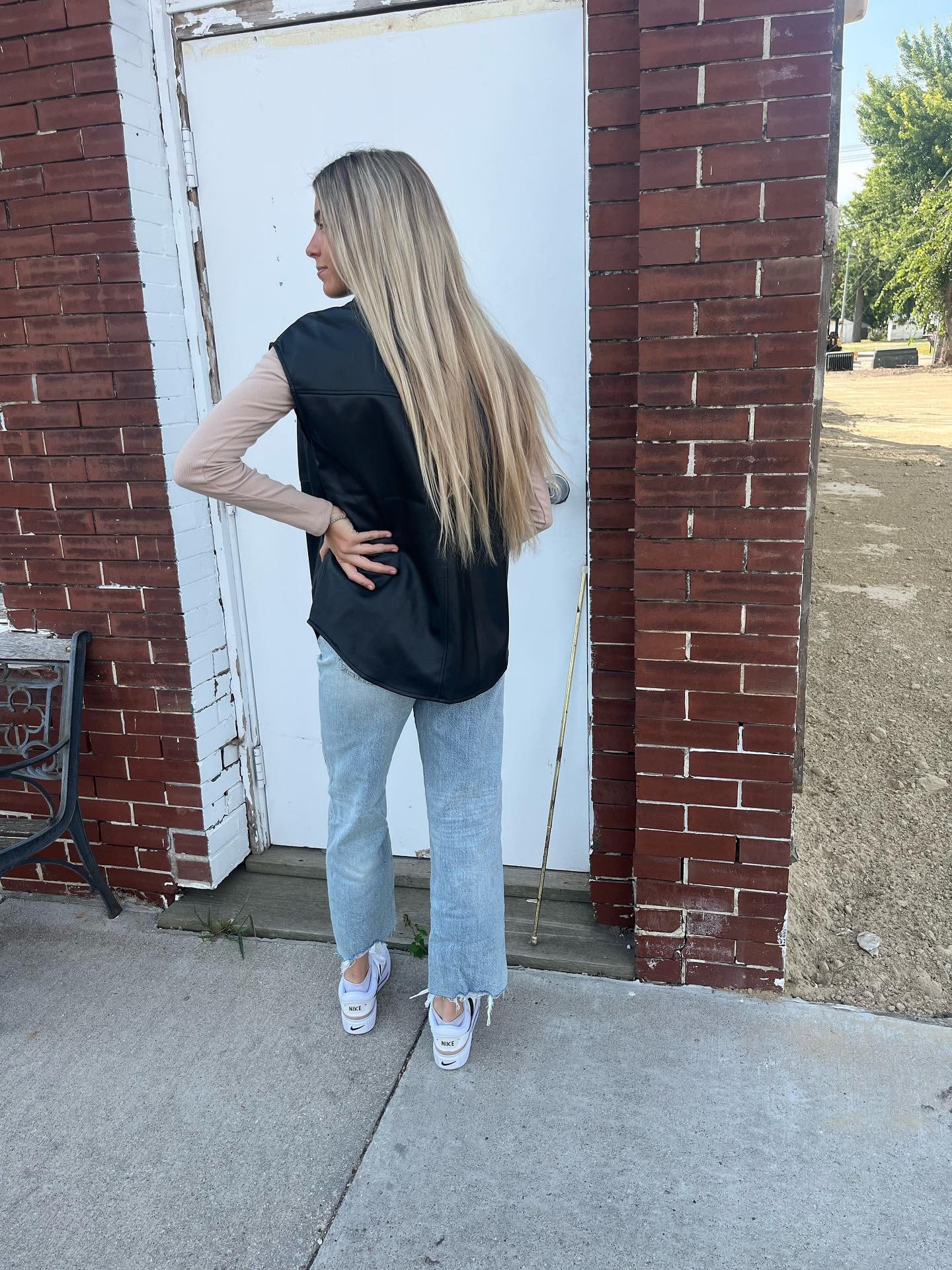 Faux Sleeveless Bottondown