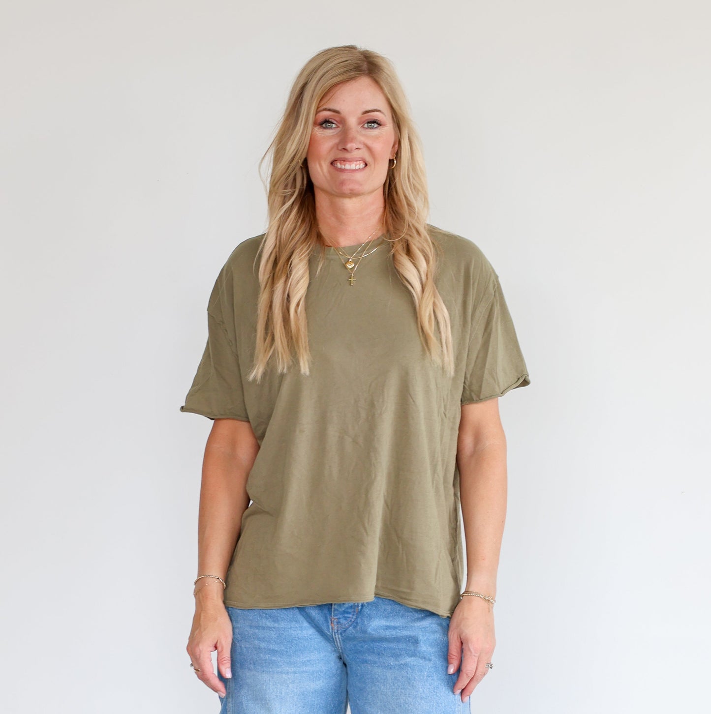 Nina Tee